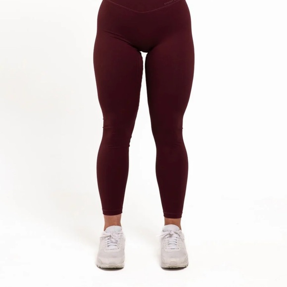 25" ADAPT PANT (FLEX FABRIC) MID-RISE, SHORT INSEAM - THE SYDNEY ADAMS - Picture 1 of 2